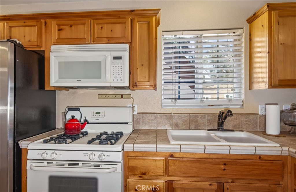 2136 3rd Property Photo 14