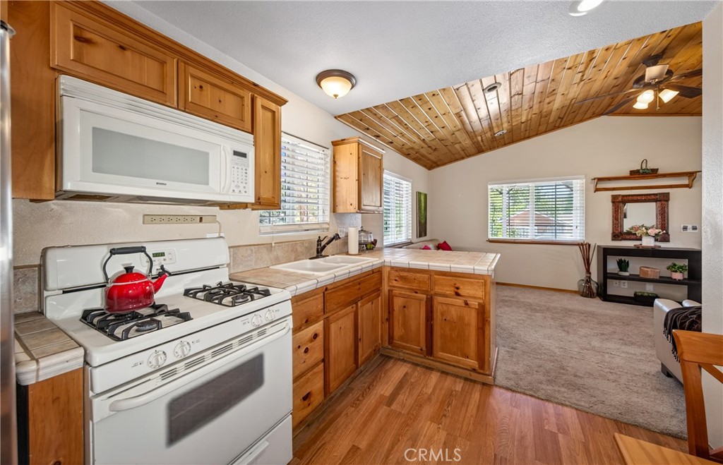 2136 3rd Property Photo 17