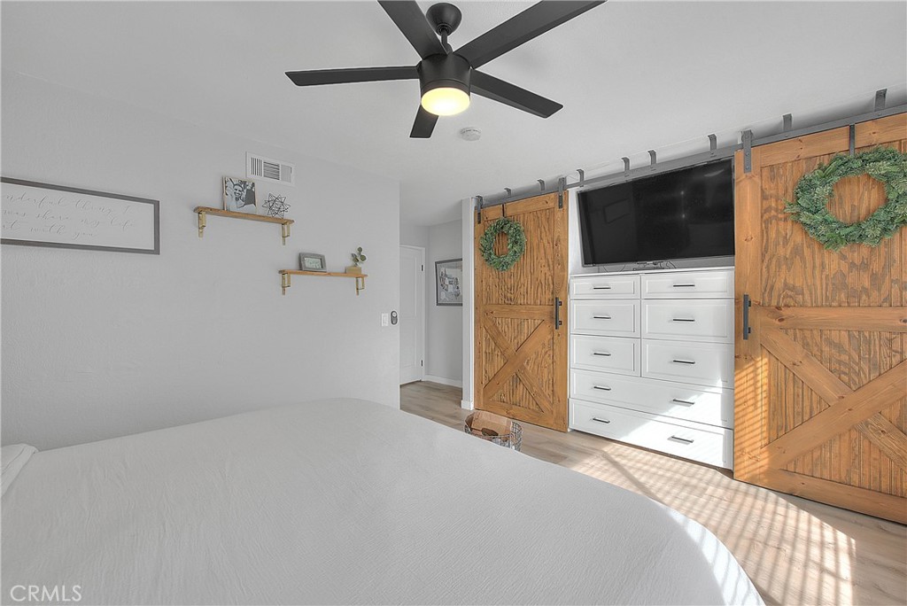 915 Auburndale Property Photo 35