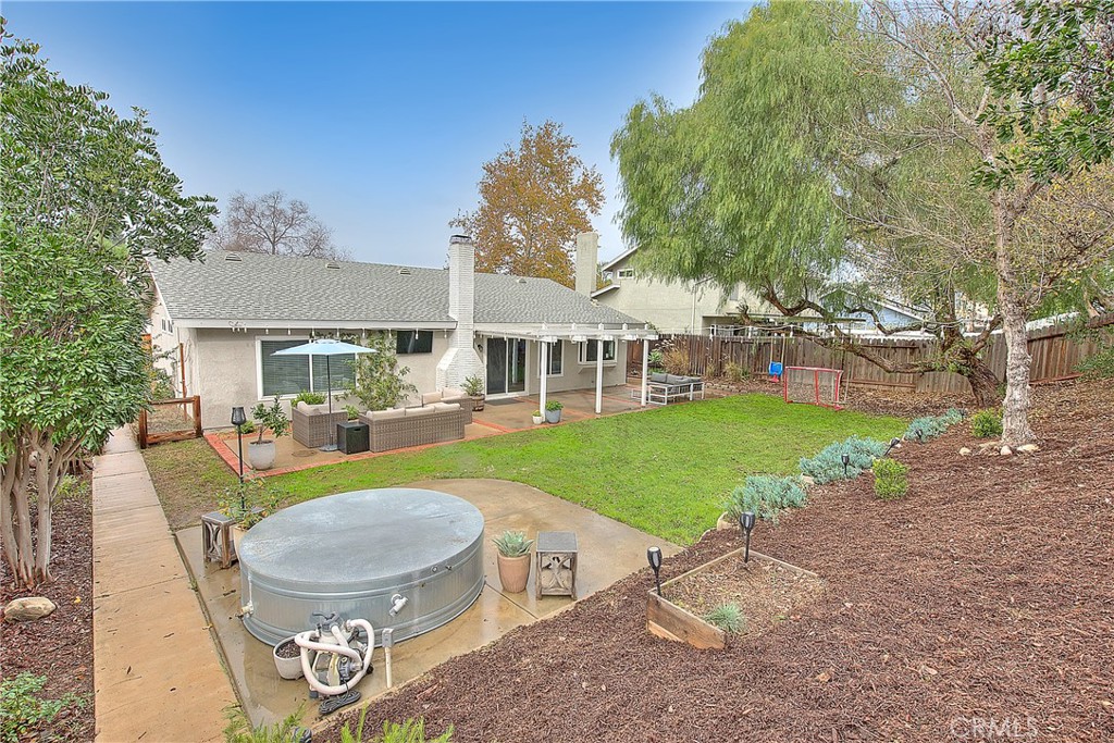 915 Auburndale Property Photo 49