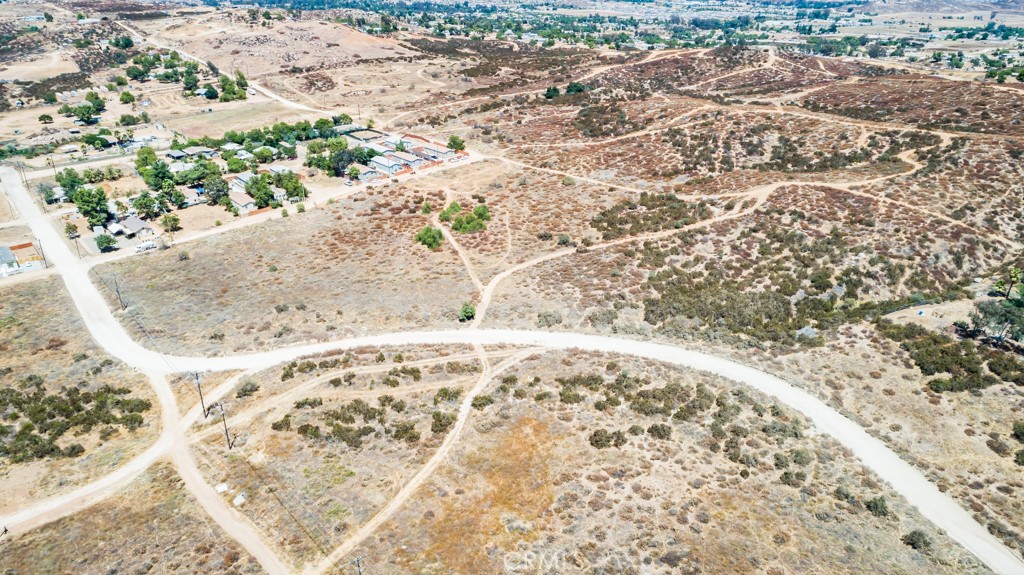 1 Olive Property Photo 12