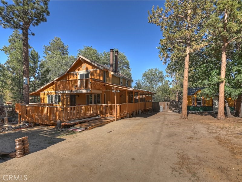 581 Highland Lane Property Photo 1