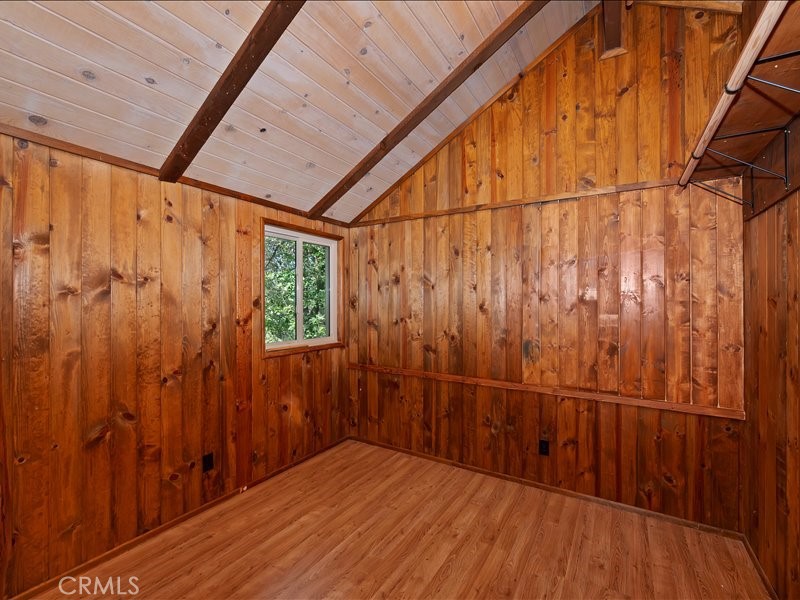 581 Highland Lane Property Photo 7