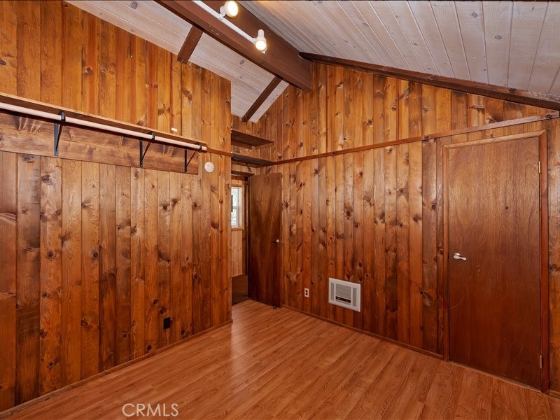 581 Highland Lane Property Photo 9