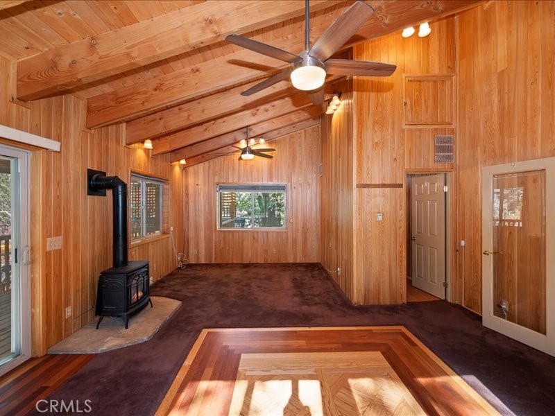 581 Highland Lane Property Photo 16