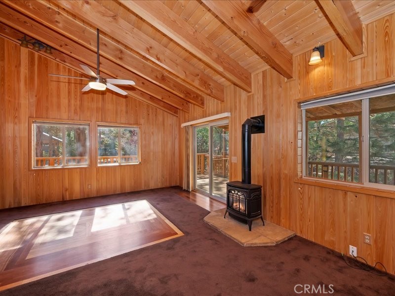 581 Highland Lane Property Photo 17