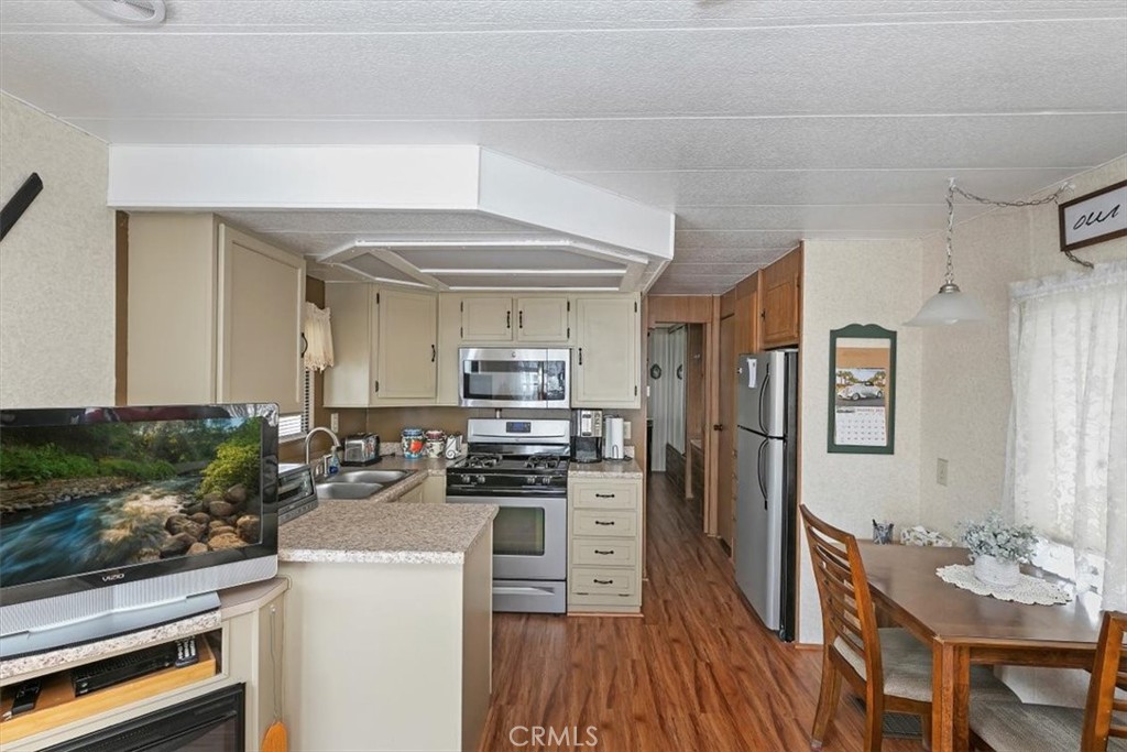 70201 Aurora Road 225 Property Photo 7