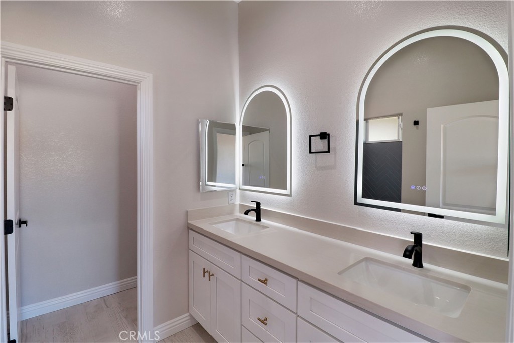 14785 Tiger Tail Road Property Photo 10