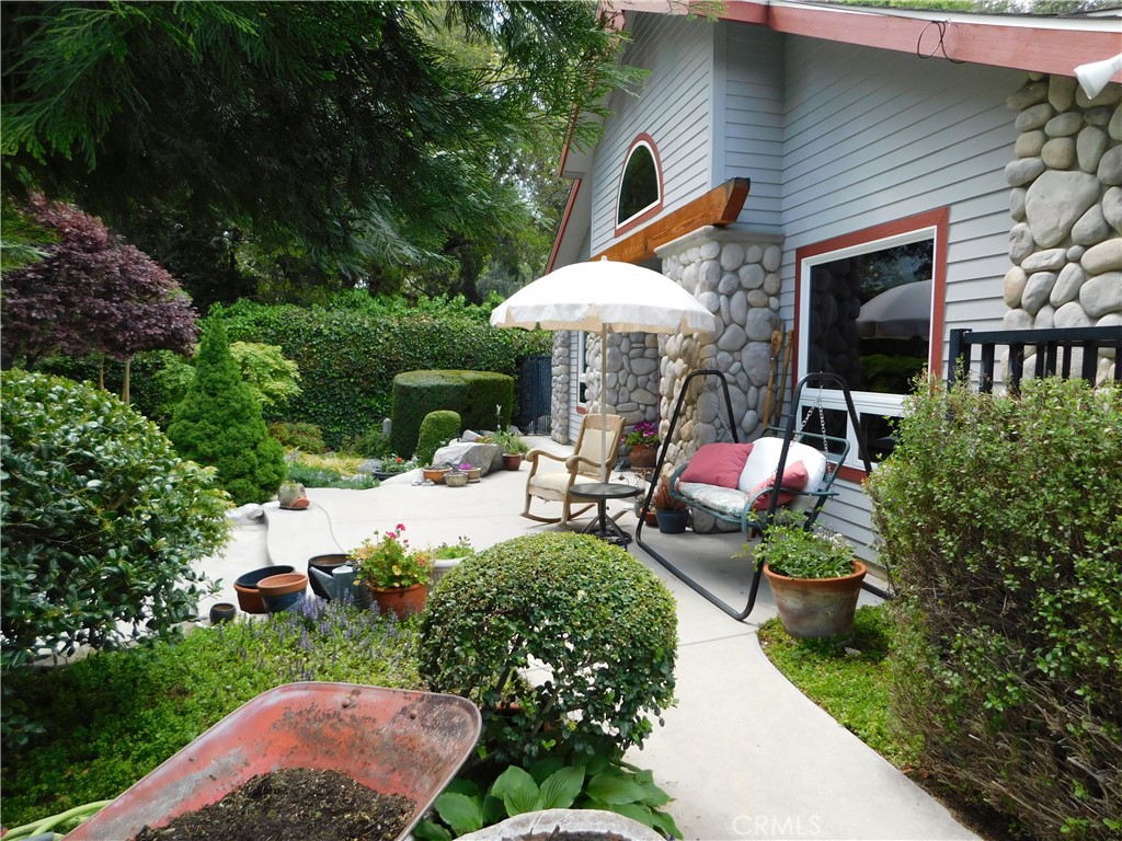36976 Sycamore Drive Property Photo 4