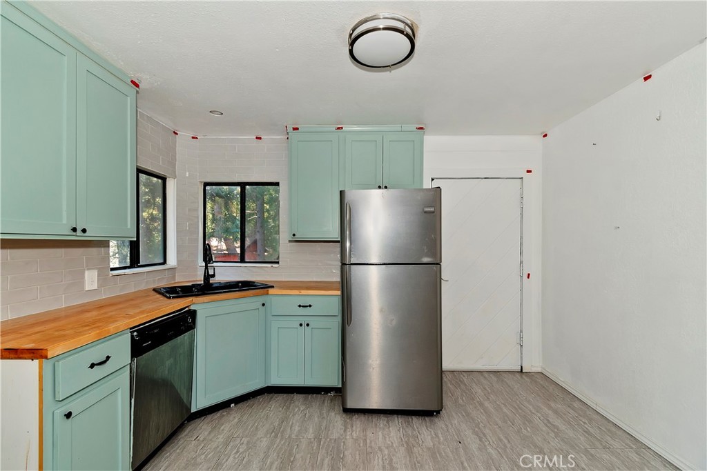 26331 Alpine Property Photo 4