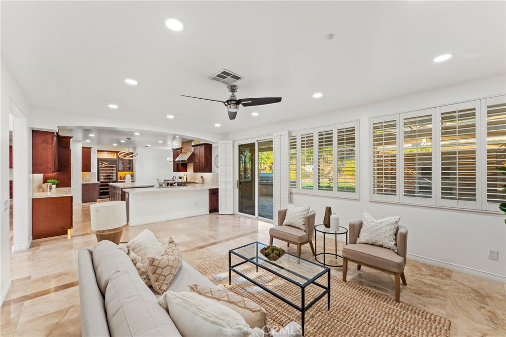 952 Creek View Property Photo 15