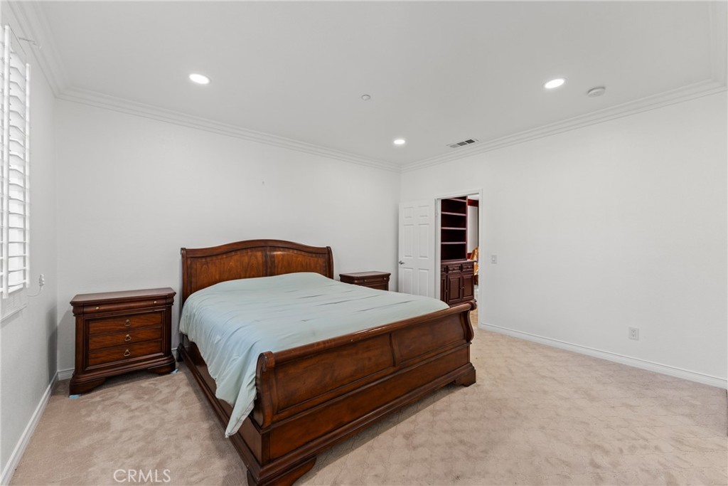 952 Creek View Property Photo 28