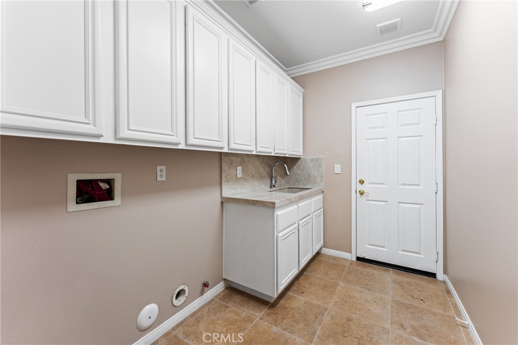 952 Creek View Property Photo 30