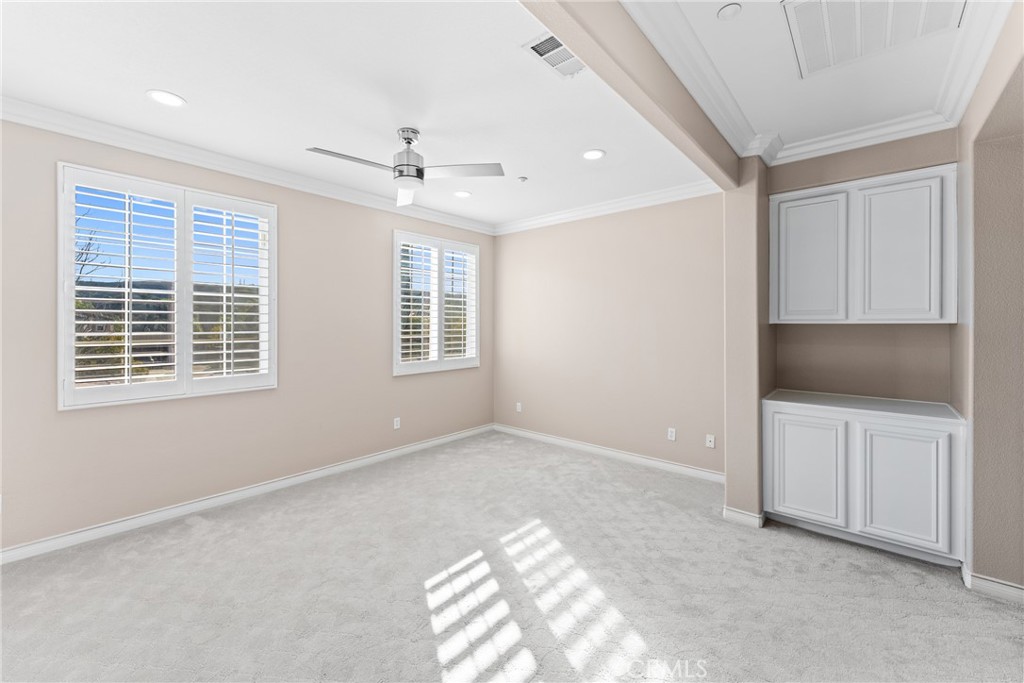 952 Creek View Property Photo 40