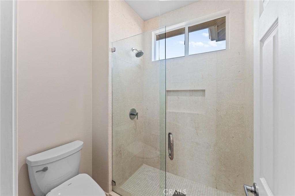 952 Creek View Property Photo 47