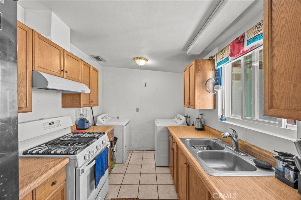 13325 Margo Property Photo 11