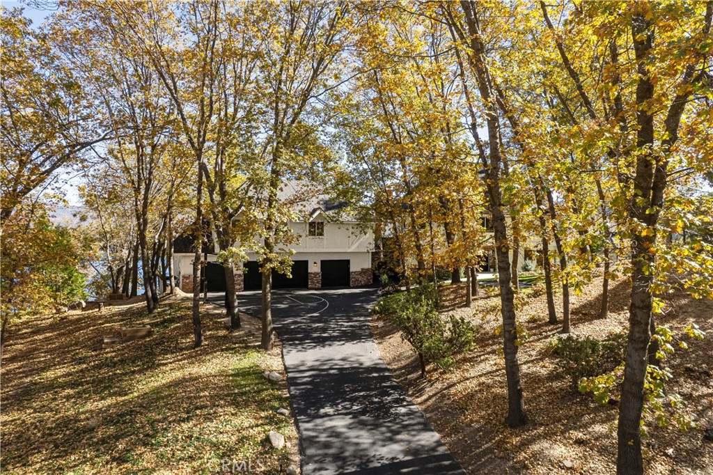 748 Shelter Cove Property Photo 6