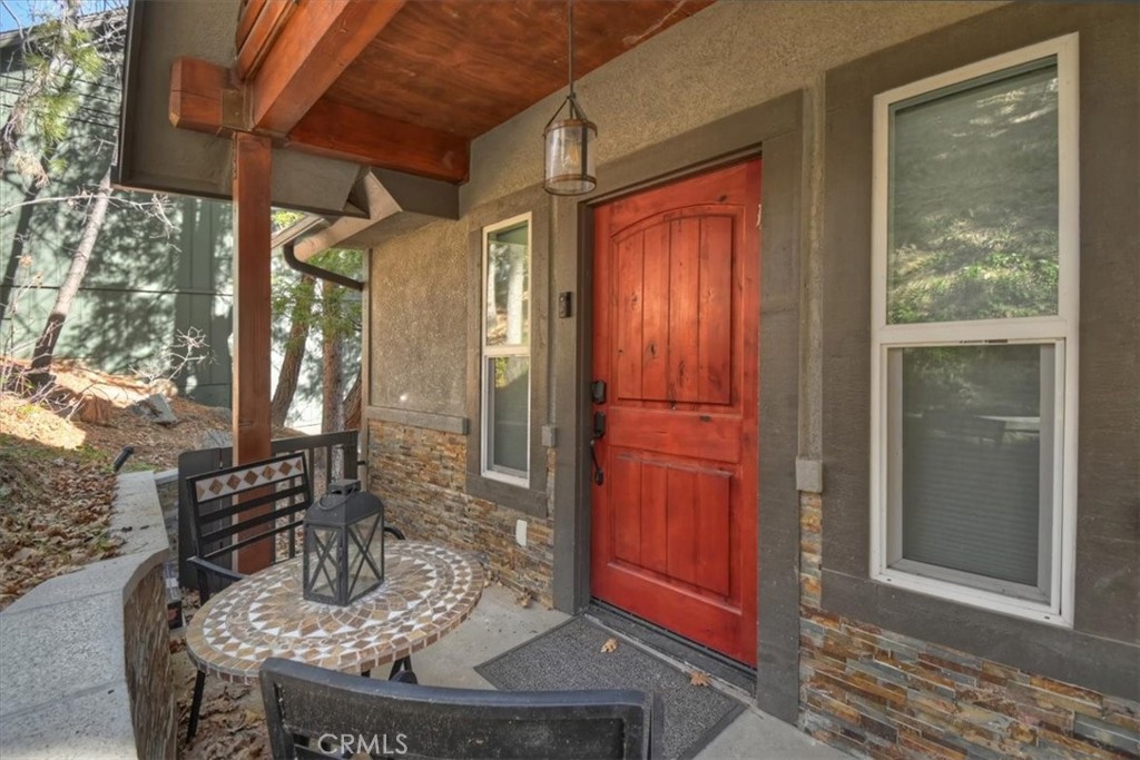27565 North Bay Rd Property Photo 6