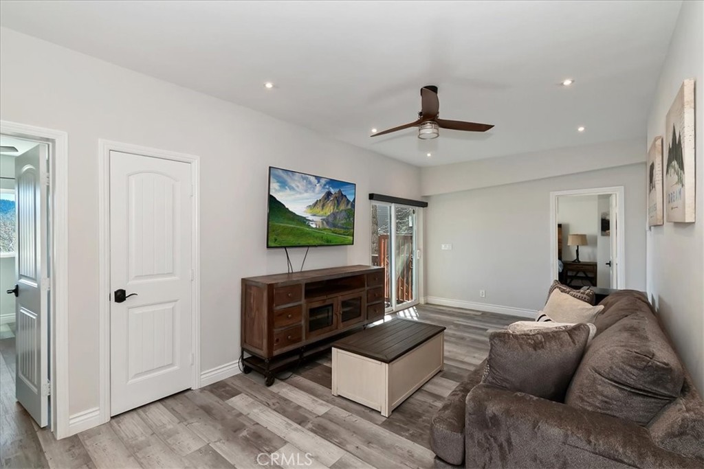 27565 North Bay Rd Property Photo 43