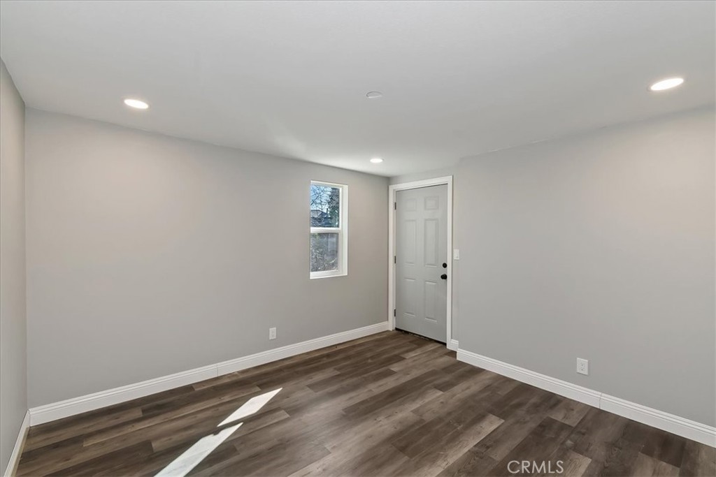 27565 North Bay Rd Property Photo 44