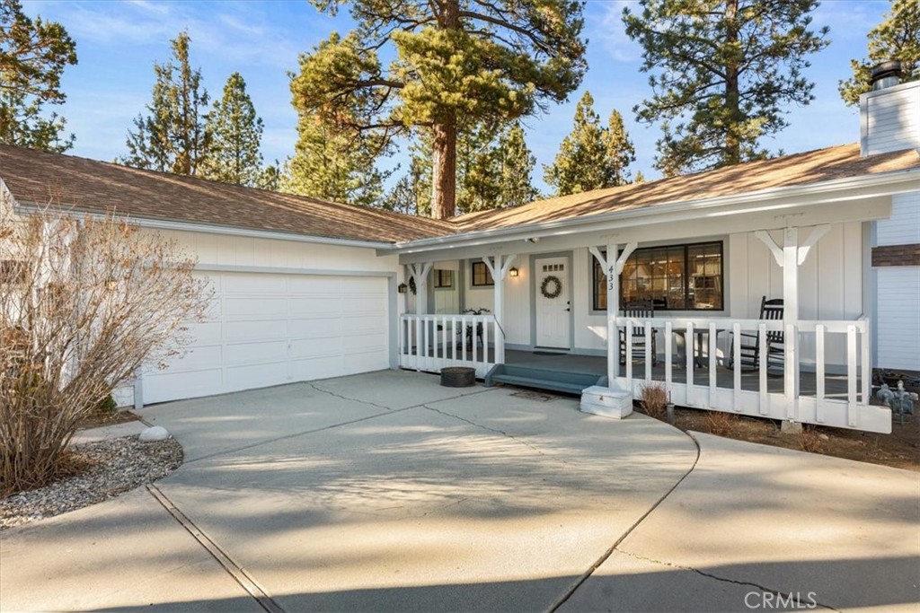 433 E Barker Property Photo 5