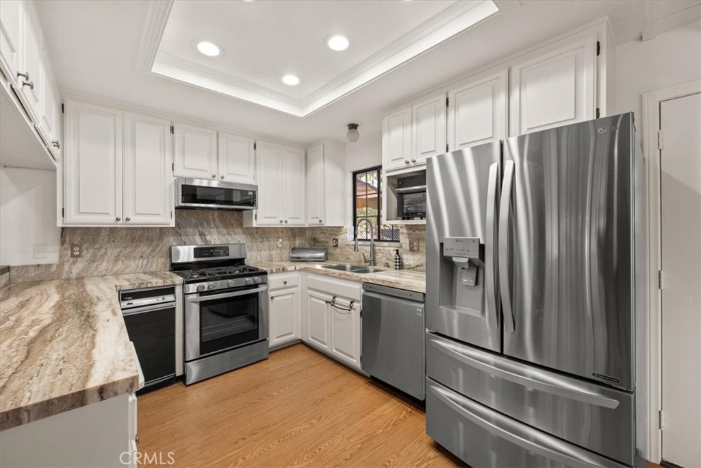 433 E Barker Property Photo 12