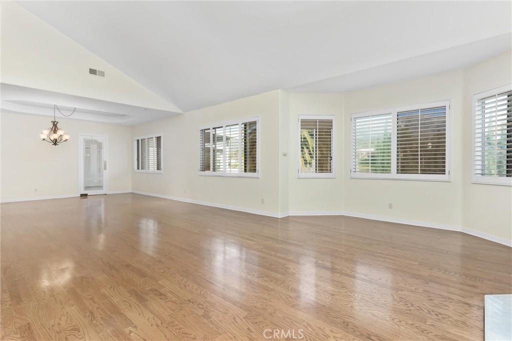 13776 Meadow View Property Photo 9