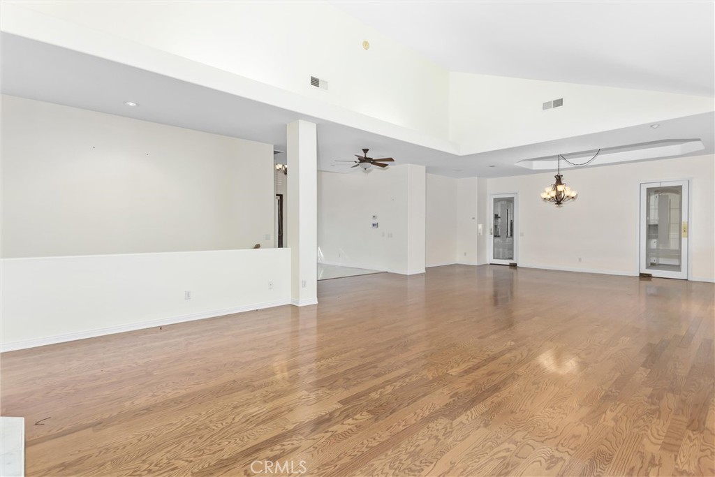 13776 Meadow View Property Photo 10
