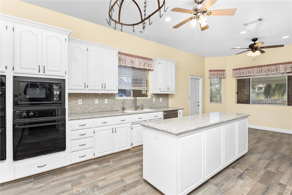 13776 Meadow View Property Photo 13