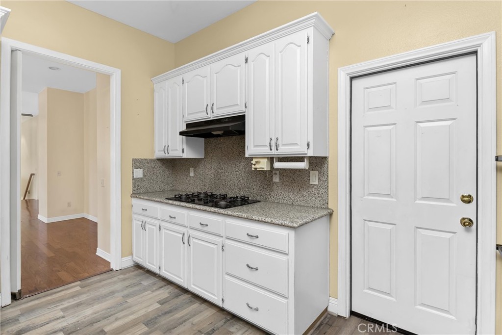 13776 Meadow View Property Photo 15