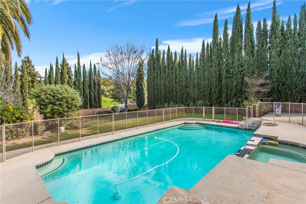 13776 Meadow View Property Photo 49