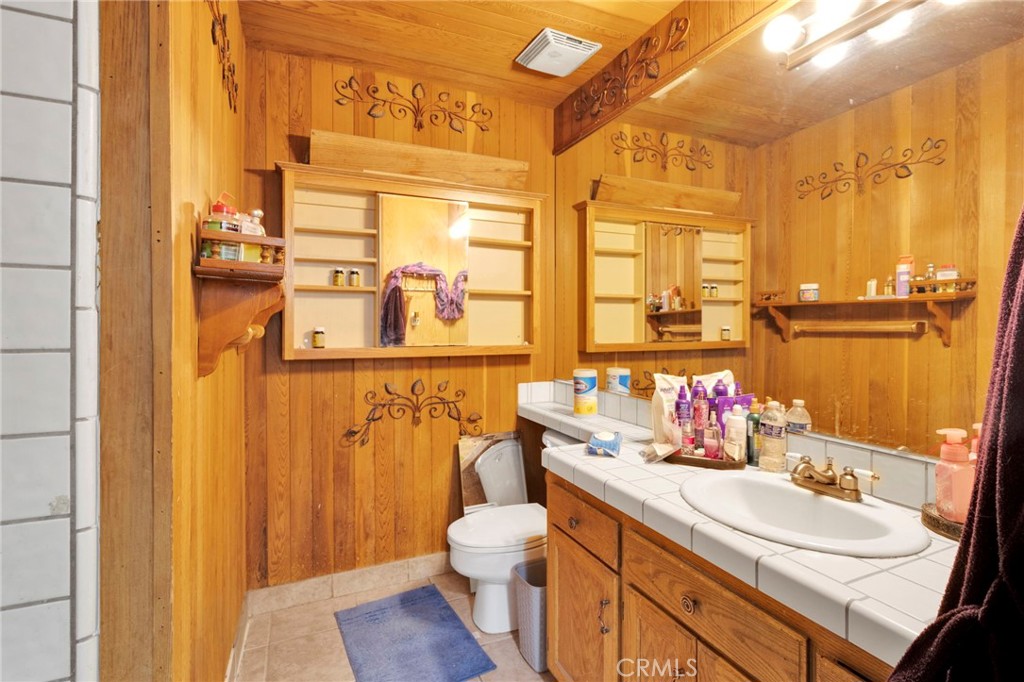 14415 Erie Property Photo 29