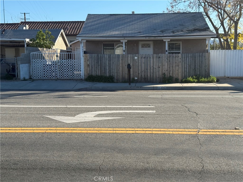 26079 9th Property Photo 2