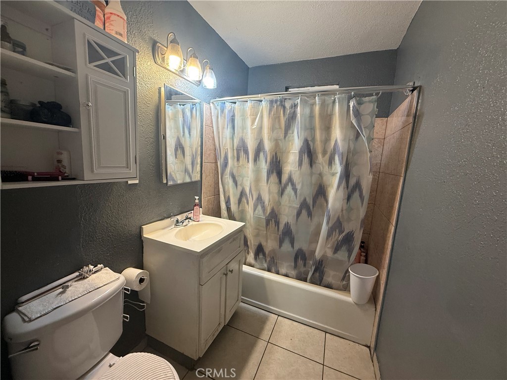 26079 9th Property Photo 8