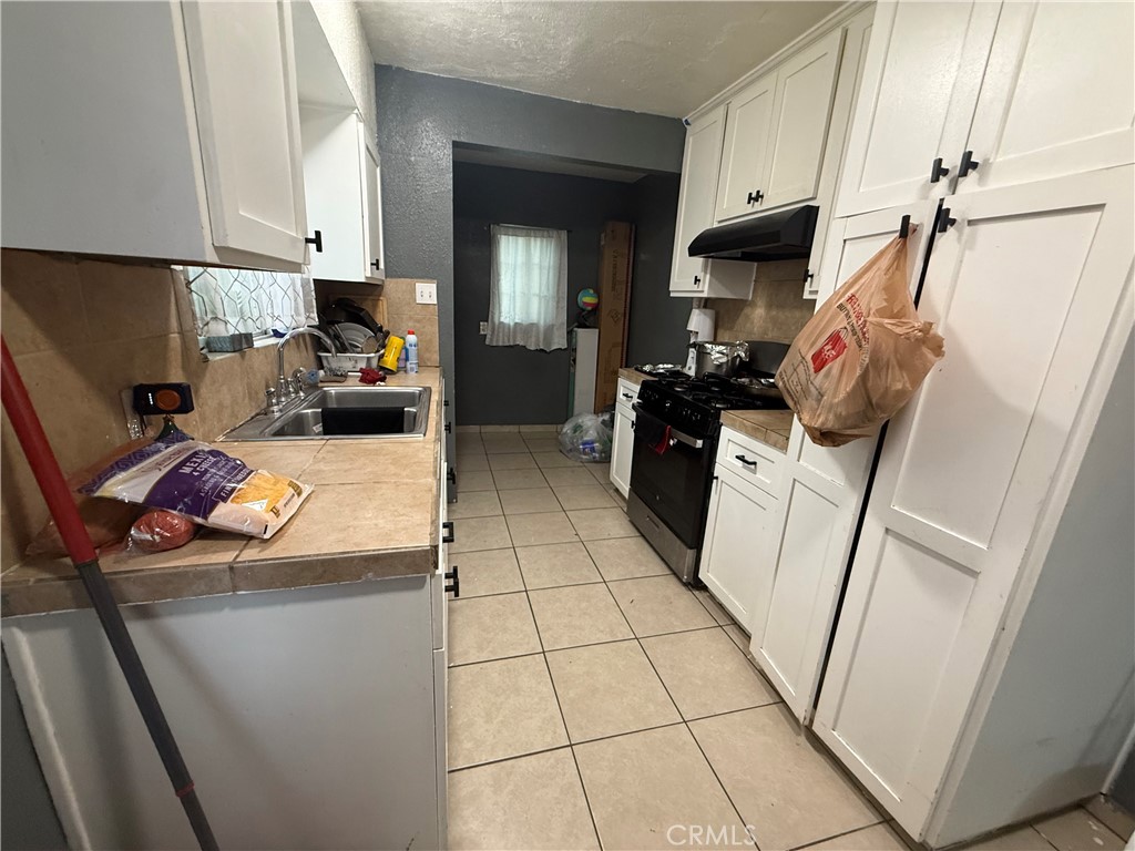 26079 9th Property Photo 9