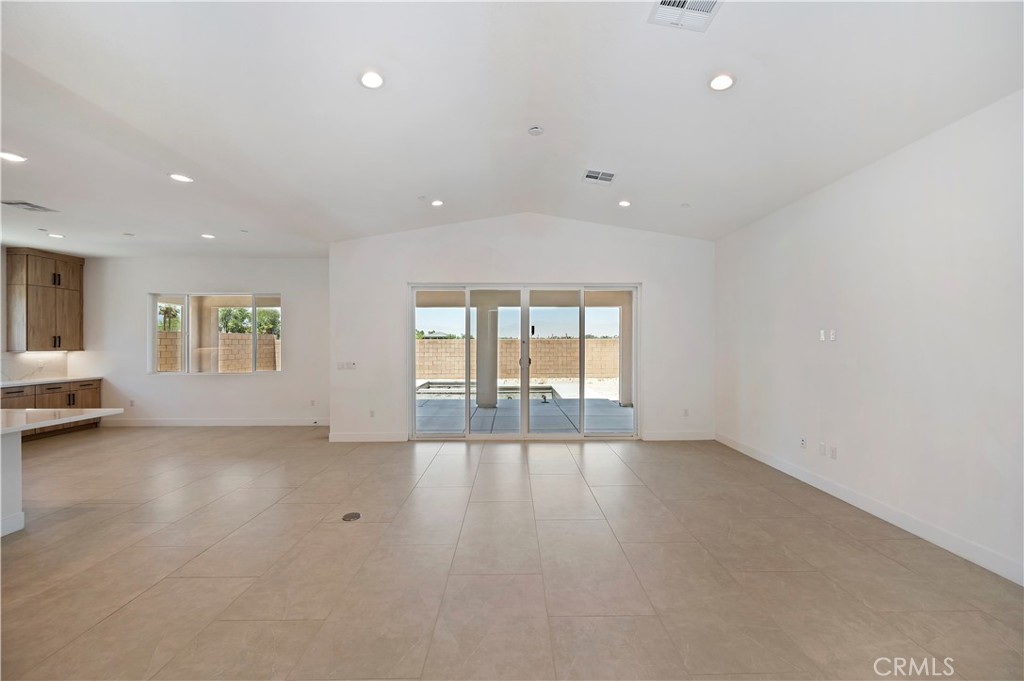 67030 Amethyst Way Property Photo 5