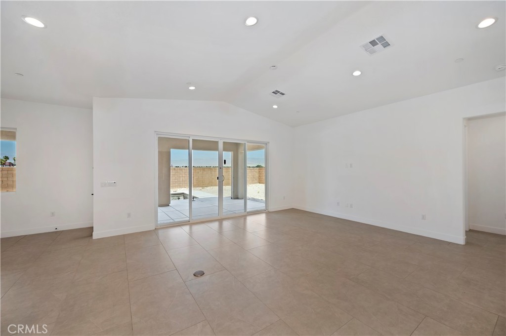 67030 Amethyst Way Property Photo 6