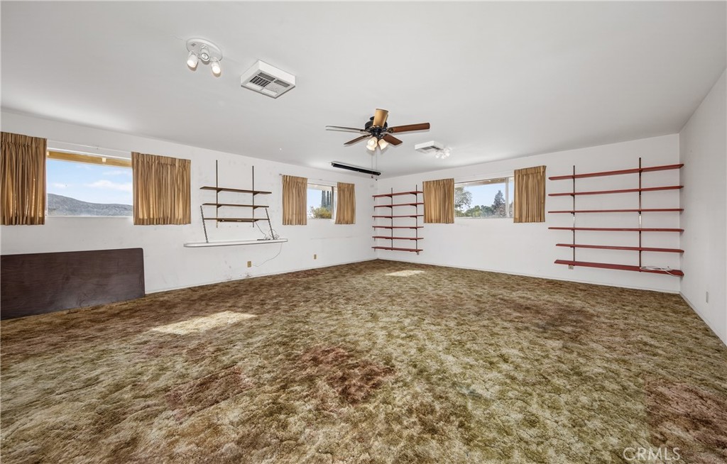 1193 W King Property Photo 18