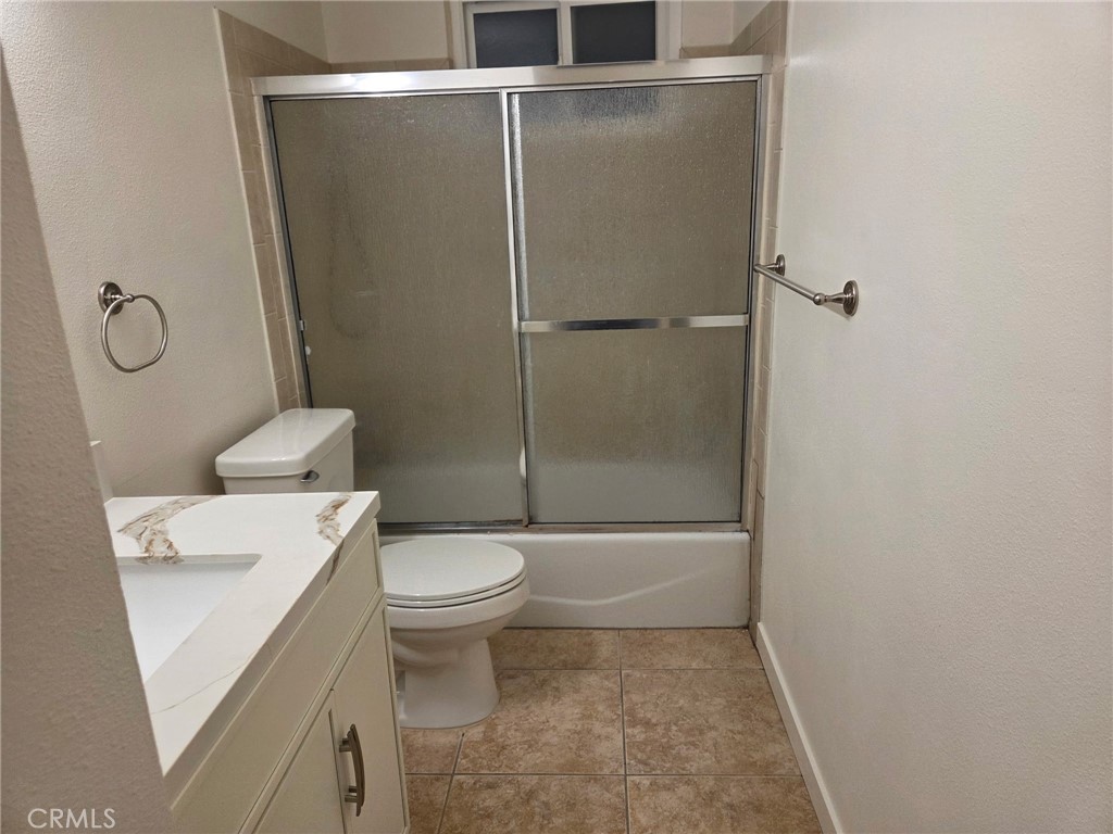 16060 Las Vecinas Drive Property Photo 16