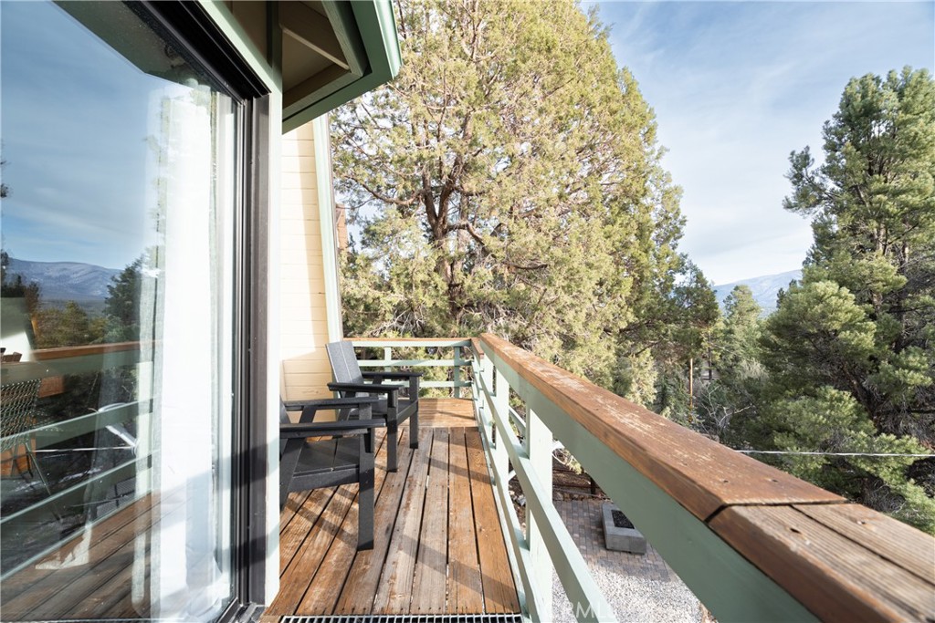 1117 Crater Mountain Property Photo 10