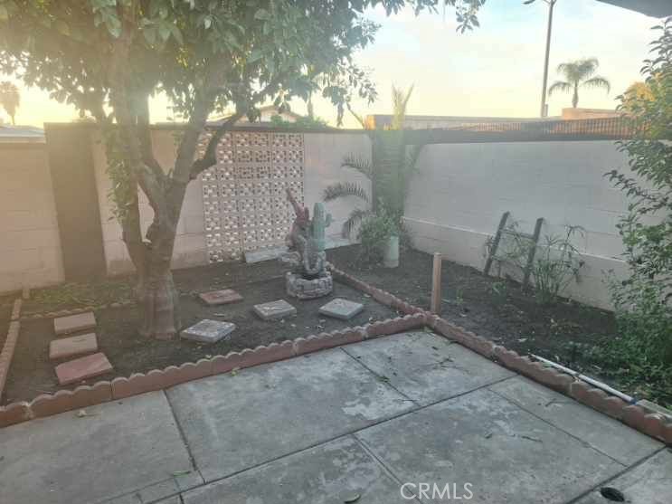 1380 Teakwood Property Photo 18