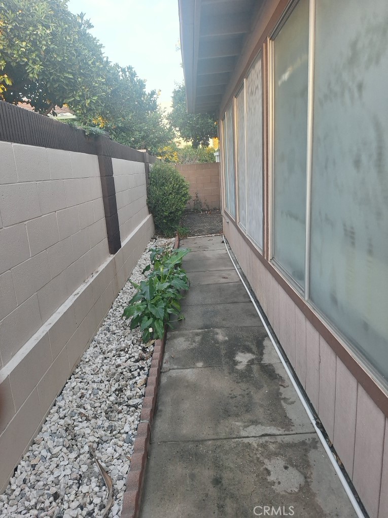 1380 Teakwood Property Photo 19