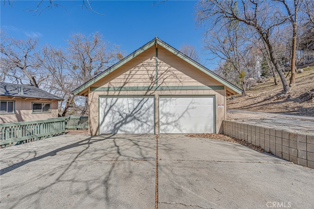 1405 Sequoia Drive Property Photo 4