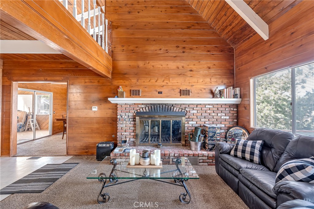 1405 Sequoia Drive Property Photo 11