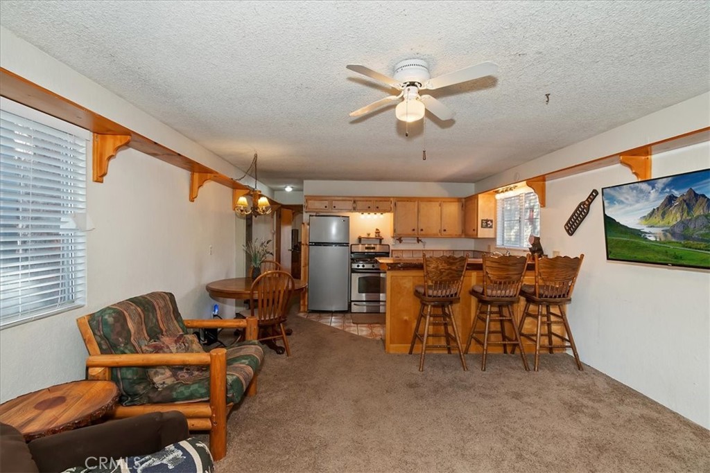676 Pine Lane Property Photo 6