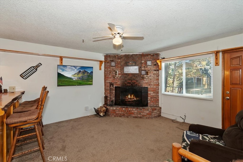 676 Pine Lane Property Photo 7