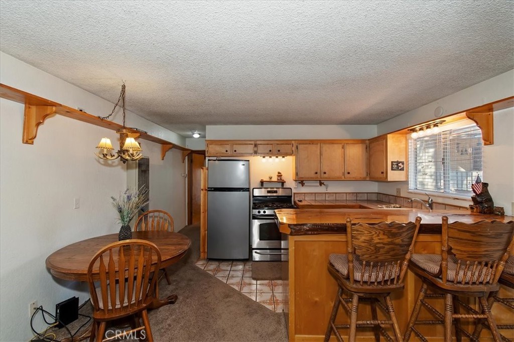 676 Pine Lane Property Photo 10