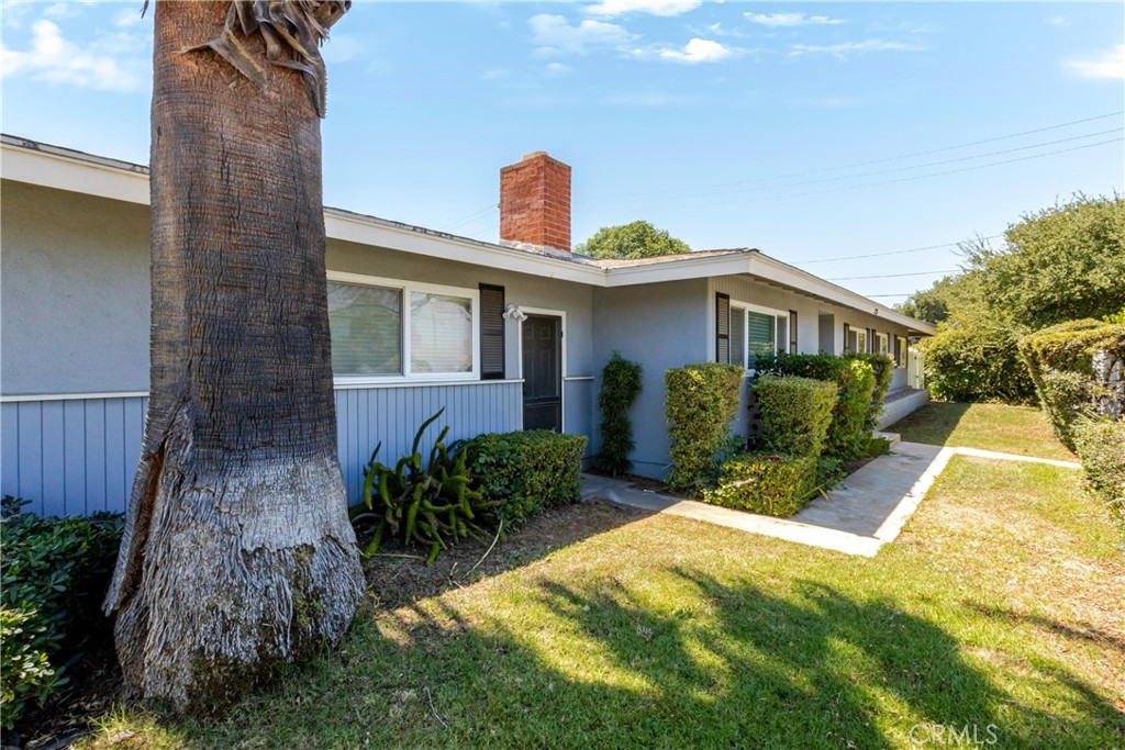 1235 W Cypress Property Photo 8