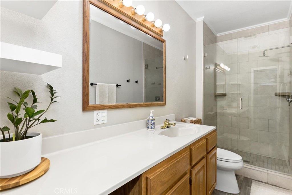 1235 W Cypress Property Photo 28
