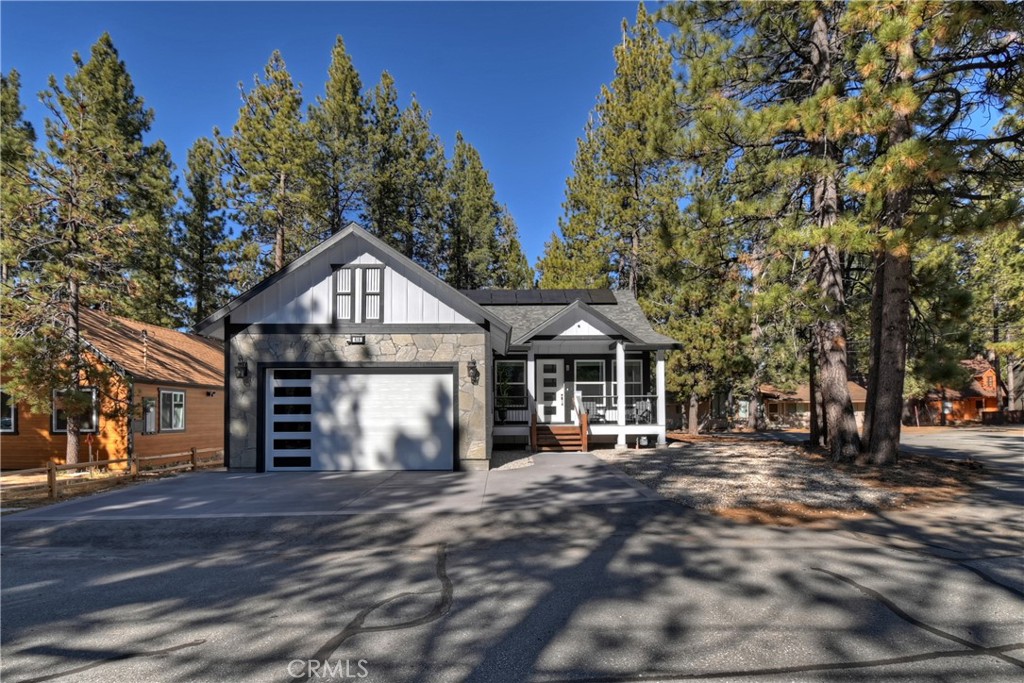 610 Blue Jay Property Photo 4